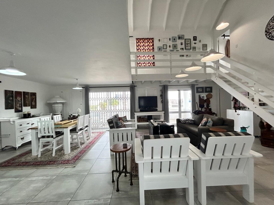 3 Bedroom Property for Sale in Britannia Bay Western Cape